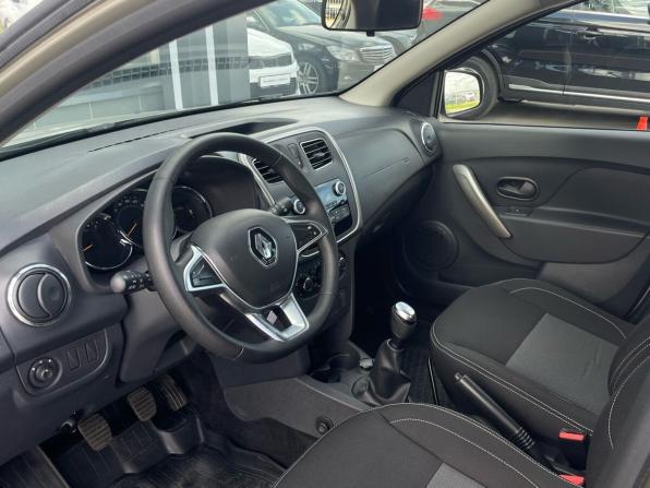 Renault Sandero II Рестайлинг с пробегом 2021 года, цена 1 350 000 рублей, 34000 км, хэтчбек, Автокод Объявления