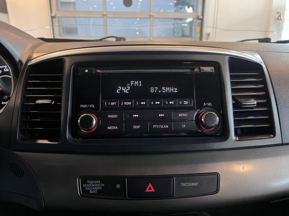 Mitsubishi Lancer X Рестайлинг с пробегом 2012 года, цена 998 000 рублей, 174688 км, седан, Автокод Объявления