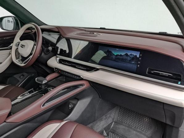 Geely Monjaro I с пробегом 2024 года, цена 3 485 000 рублей, 28200 км, внедорожник, Автокод Объявления