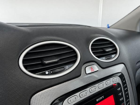 Ford Focus II Рестайлинг с пробегом 2010 года, цена 659 000 рублей, 165127 км, седан, Автокод Объявления
