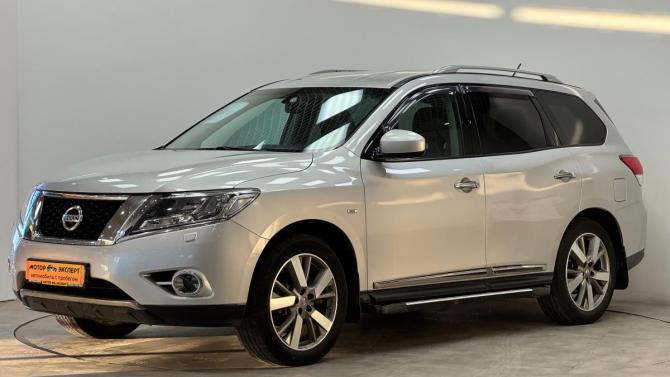Nissan Pathfinder IV с пробегом 2015 года, цена 1 650 000 рублей, 151034 км, внедорожник, Автокод Объявления
