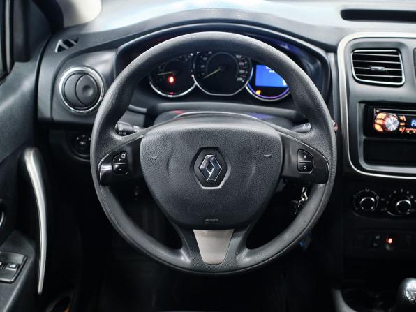 Renault Sandero II с пробегом 2015 года, цена 974 000 рублей, 68292 км, хэтчбек, Автокод Объявления