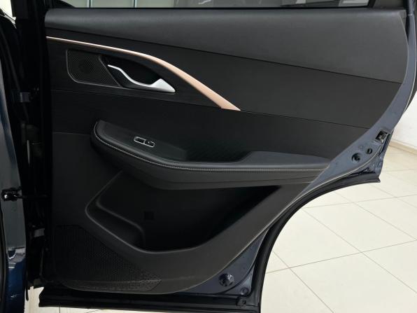 Omoda C5 I с пробегом 2023 года, цена 1 800 000 рублей, 29257 км, внедорожник, Автокод Объявления