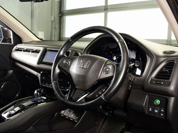 Honda Vezel I с пробегом 2016 года, цена 1 495 995 рублей, 131144 км, внедорожник, Автокод Объявления