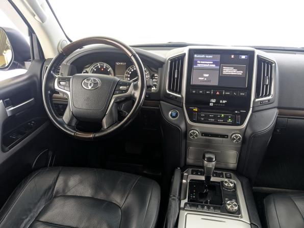 Toyota Land Cruiser 200 Series Рестайлинг 2 с пробегом 2020 года, цена 7 850 000 рублей, 136625 км, внедорожник, Автокод Объявления
