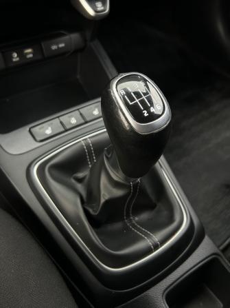 Kia Rio IV с пробегом 2019 года, цена 1 610 000 рублей, 65200 км, хэтчбек, Автокод Объявления
