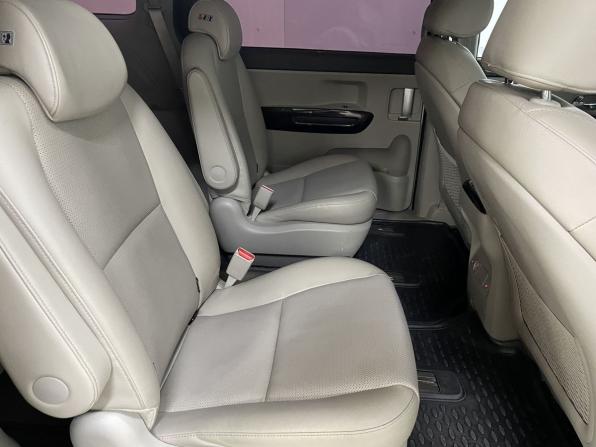 Kia Carnival III с пробегом 2018 года, цена 2 399 000 рублей, 132910 км, минивэн, Автокод Объявления