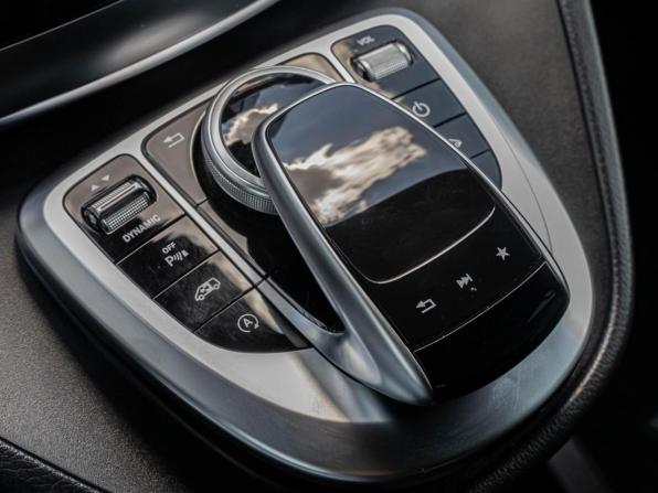 Mercedes-Benz V-Класс III (W447) Рестайлинг с пробегом 2019 года, цена 4 849 000 рублей, 142790 км, минивэн, Автокод Объявления