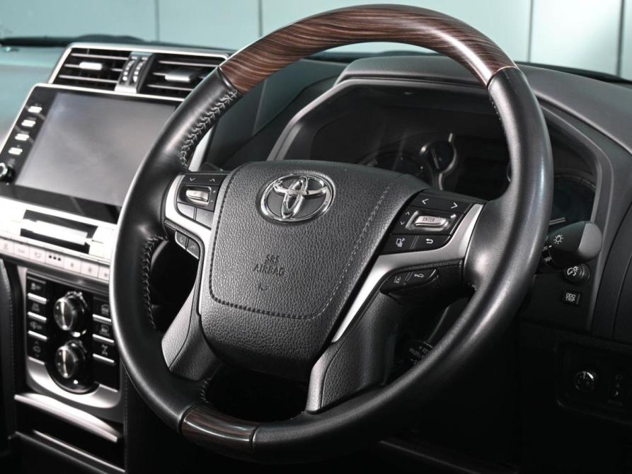 Toyota Land Cruiser Prado 150 Series Рестайлинг 3 Ростов-на-Дону  - изображение 15