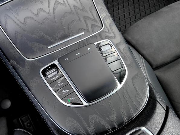 Mercedes-Benz E-Класс V (W213 S213 C238) Рестайлинг с пробегом 2020 года, цена 4 044 000 рублей, 80678 км, седан, Автокод Объявления
