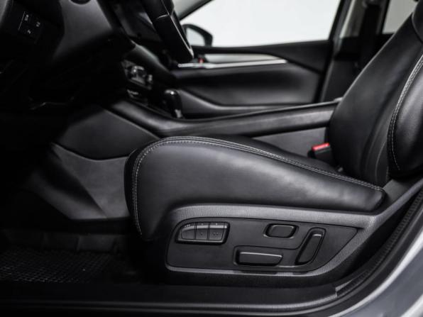 Mazda 6 III (GJ) Рестайлинг 2 с пробегом 2019 года, цена 2 499 000 рублей, 68999 км, седан, Автокод Объявления