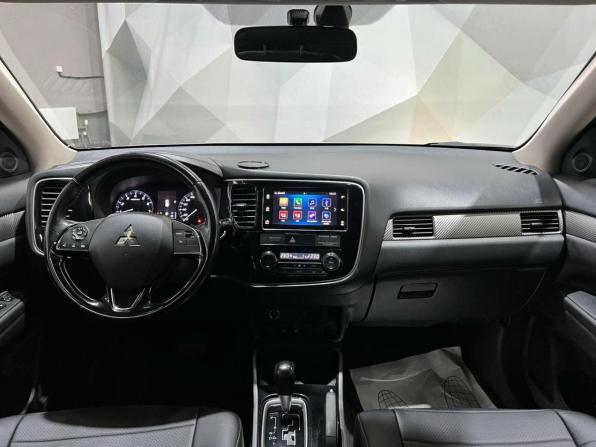 Mitsubishi Outlander III Рестайлинг 2 с пробегом 2018 года, цена 1 490 000 рублей, 258400 км, внедорожник, Автокод Объявления
