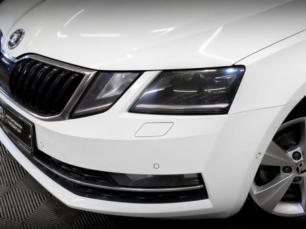 Skoda Octavia III (A7) Рестайлинг с пробегом 2018 года, цена 1 850 000 рублей, 112041 км, лифтбек, Автокод Объявления