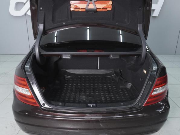 Mercedes-Benz C-Класс III (W204) Рестайлинг с пробегом 2011 года, цена 1 319 000 рублей, 196670 км, седан, Автокод Объявления