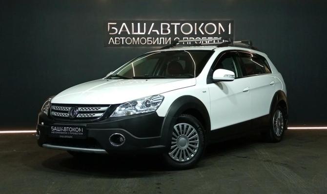 Dongfeng H30 Cross с пробегом 2015 года, цена 520 000 рублей, 134357 км, хэтчбек, Автокод Объявления