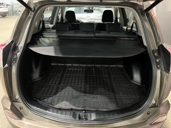 Toyota RAV4 IV (XA40) Рестайлинг с пробегом 2017 года, цена 2 050 000 рублей, 123640 км, внедорожник, Автокод Объявления