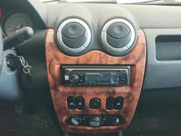 Renault Sandero I с пробегом 2012 года, цена 395 000 рублей, 240198 км, хэтчбек, Автокод Объявления