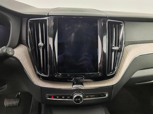 Volvo XC60 II Рестайлинг с пробегом 2022 года, цена 4 949 000 рублей, 60584 км, внедорожник, Автокод Объявления
