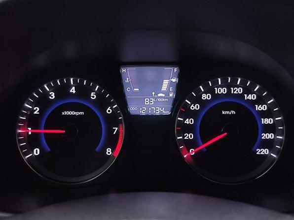 Hyundai Solaris I с пробегом 2012 года, цена 690 000 рублей, 120530 км, седан, Автокод Объявления