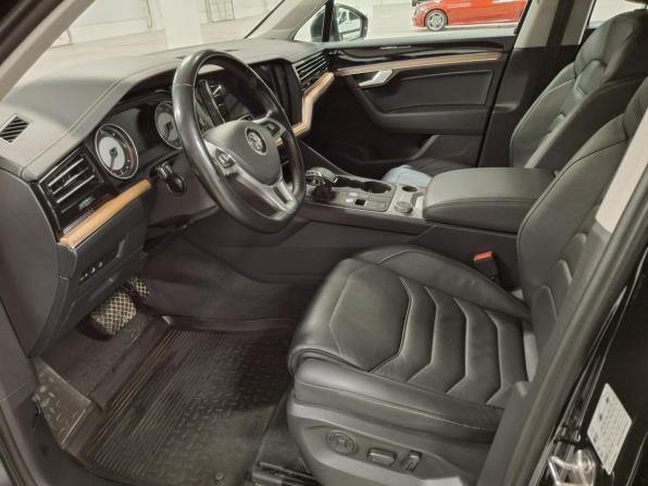 Volkswagen Touareg III с пробегом 2018 года, цена 4 080 000 рублей, 126108 км, внедорожник, Автокод Объявления