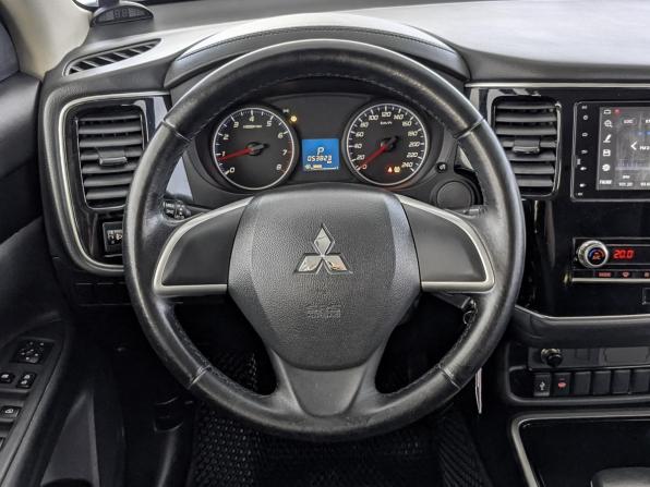 Mitsubishi Outlander III Рестайлинг 3 с пробегом 2021 года, цена 2 465 000 рублей, 53816 км, внедорожник, Автокод Объявления