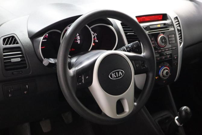 Kia Venga I с пробегом 2012 года, цена 549 000 рублей, 275000 км, минивэн, Автокод Объявления