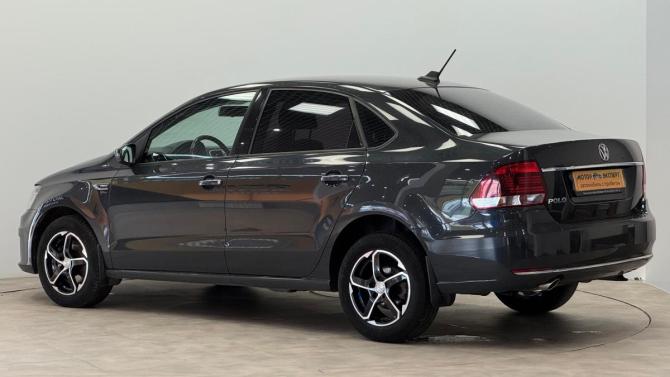 Volkswagen Polo V Рестайлинг с пробегом 2018 года, цена 1 250 000 рублей, 96122 км, седан, Автокод Объявления