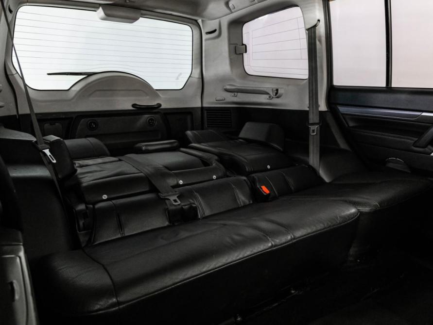 Mitsubishi Pajero IV Рестайлинг 1 Санкт-Петербург  - изображение 20