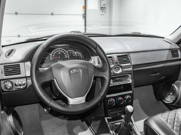Lada (ВАЗ) Priora I с пробегом 2013 года, цена 292 897 рублей, 179630 км, хэтчбек, Автокод Объявления