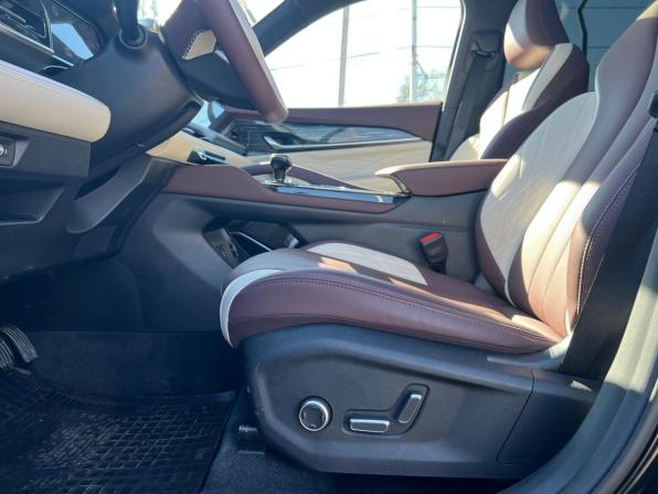 Geely Monjaro I Рестайлинг с пробегом 2024 года, цена 3 799 000 рублей, 8450 км, внедорожник, Автокод Объявления