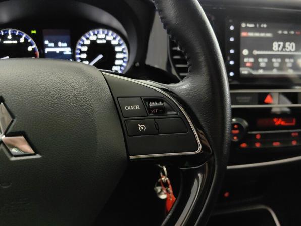 Mitsubishi Outlander III Рестайлинг 3 с пробегом 2020 года, цена 1 839 000 рублей, 97000 км, внедорожник, Автокод Объявления
