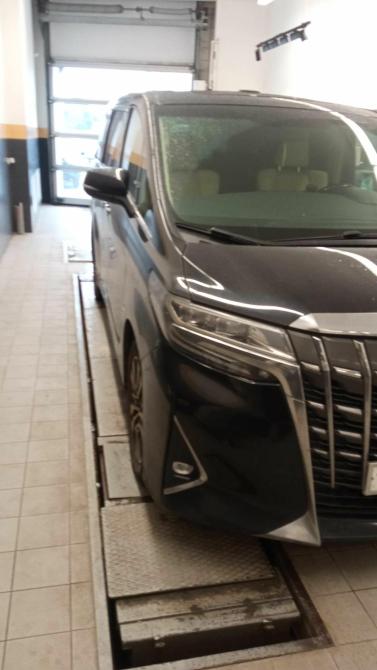 Toyota Alphard III Рестайлинг Санкт-Петербург  - изображение 1