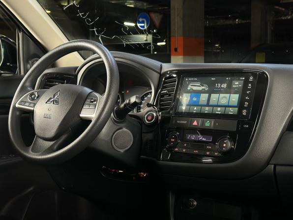 Mitsubishi Outlander III Рестайлинг 3 с пробегом 2022 года, цена 2 749 000 рублей, 30 км, внедорожник, Автокод Объявления