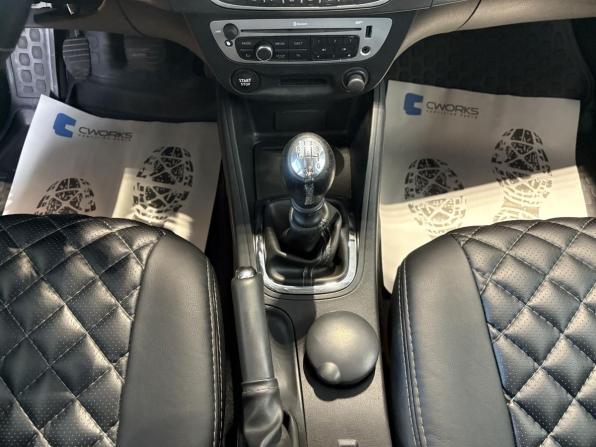 Renault Fluence I Рестайлинг с пробегом 2013 года, цена 738 000 рублей, 262302 км, седан, Автокод Объявления