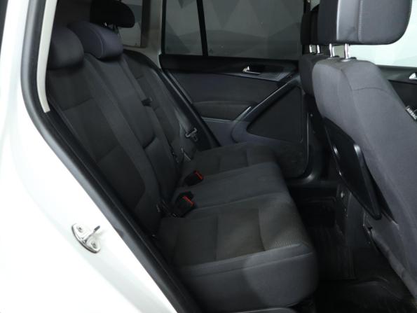 Volkswagen Tiguan I Рестайлинг с пробегом 2011 года, цена 1 039 000 рублей, 206660 км, внедорожник, Автокод Объявления