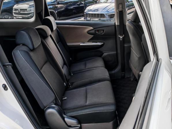 Toyota Wish II с пробегом 2010 года, цена 1 230 000 рублей, 182503 км, минивэн, Автокод Объявления
