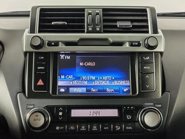 Toyota Land Cruiser Prado 150 Series Рестайлинг 1 с пробегом 2015 года, цена 4 099 000 рублей, 106001 км, внедорожник, Автокод Объявления