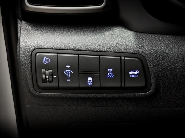 Hyundai Tucson III с пробегом 2018 года, цена 2 015 000 рублей, 106763 км, внедорожник, Автокод Объявления