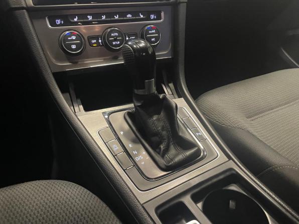 Volkswagen Golf VII с пробегом 2013 года, цена 999 000 рублей, 265000 км, хэтчбек, Автокод Объявления