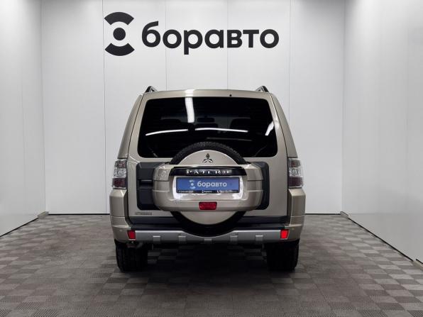 Mitsubishi Pajero IV Рестайлинг 1 с пробегом 2012 года, цена 1 870 700 рублей, 135336 км, внедорожник, Автокод Объявления