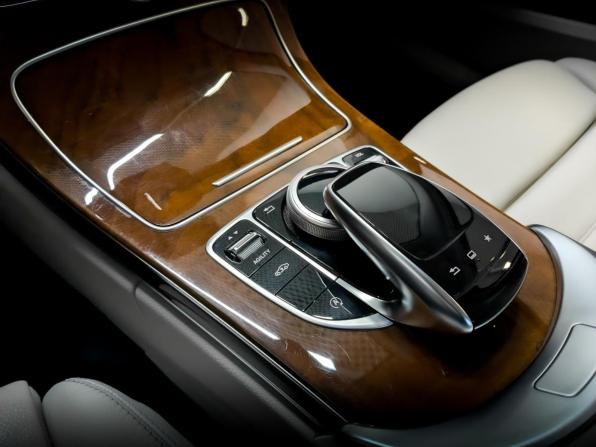 Mercedes-Benz C-Класс IV (W205) с пробегом 2015 года, цена 2 590 000 рублей, 100262 км, седан, Автокод Объявления