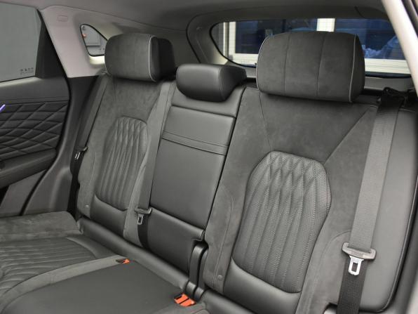 Hongqi HS5 I с пробегом 2023 года, цена 2 625 000 рублей, 42712 км, внедорожник, Автокод Объявления