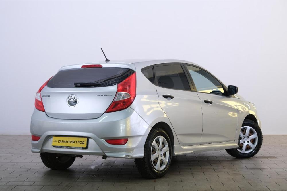 Hyundai Solaris I Омск  - изображение 7
