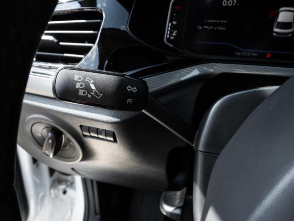 Volkswagen Polo VI с пробегом 2021 года, цена 1 275 000 рублей, 213008 км, лифтбек, Автокод Объявления