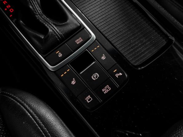 Kia Optima IV Рестайлинг с пробегом 2018 года, цена 1 535 000 рублей, 140000 км, седан, Автокод Объявления