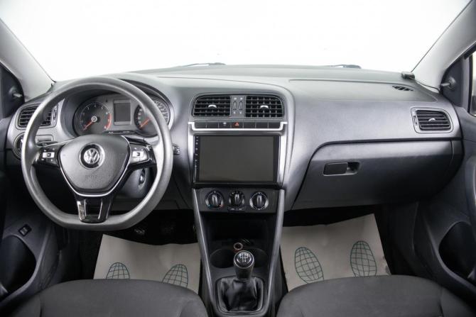 Volkswagen Polo V Рестайлинг с пробегом 2015 года, цена 849 000 рублей, 195000 км, седан, Автокод Объявления