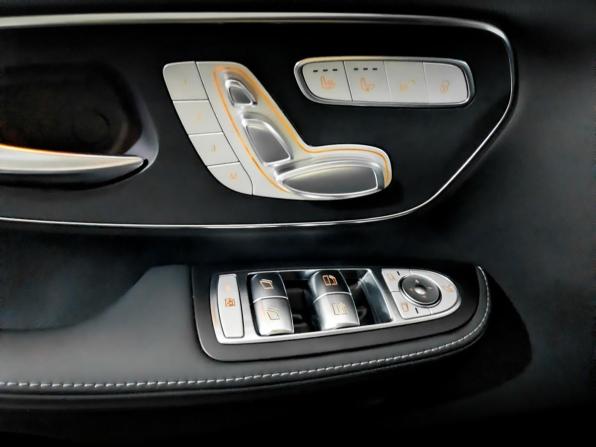 Mercedes-Benz V-Класс III (W447) Рестайлинг с пробегом 2023 года, цена 10 250 000 рублей, 40320 км, минивэн, Автокод Объявления