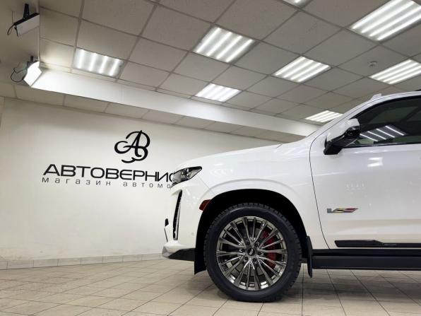 Cadillac Escalade-V I с пробегом 2022 года, цена 15 990 000 рублей, 19127 км, внедорожник, Автокод Объявления