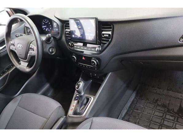 Hyundai Solaris II Рестайлинг с пробегом 2020 года, цена 1 529 000 рублей, 92350 км, седан, Автокод Объявления