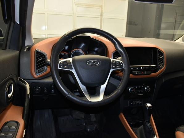 Lada (ВАЗ) XRAY I с пробегом 2021 года, цена 1 460 000 рублей, 42682 км, хэтчбек, Автокод Объявления